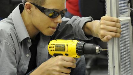 How to Use a Hammer Drill How to Use a Hammer Drill